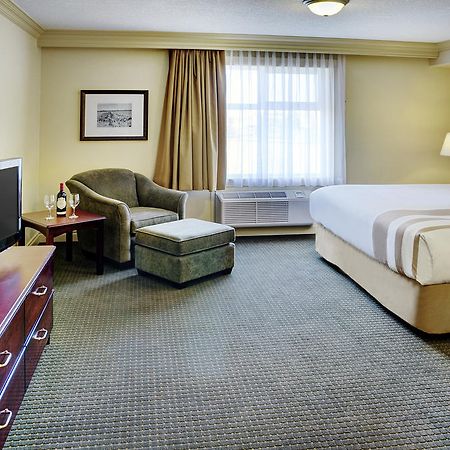 Chateau Nova Kingsway Edmonton Eksteriør billede